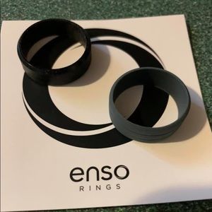 Brand New Silicone Wedding Banda